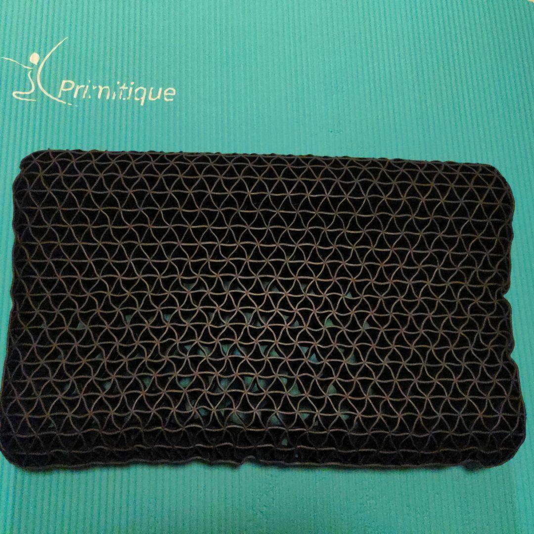 ヒツジのいらない枕 至極　専用枕カバー付き　枕　ピロー