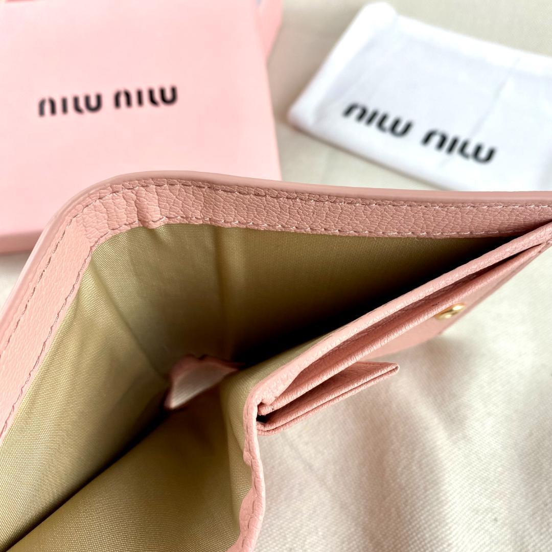 ノベルティ レザー ピンク リボン レディース 折り財布