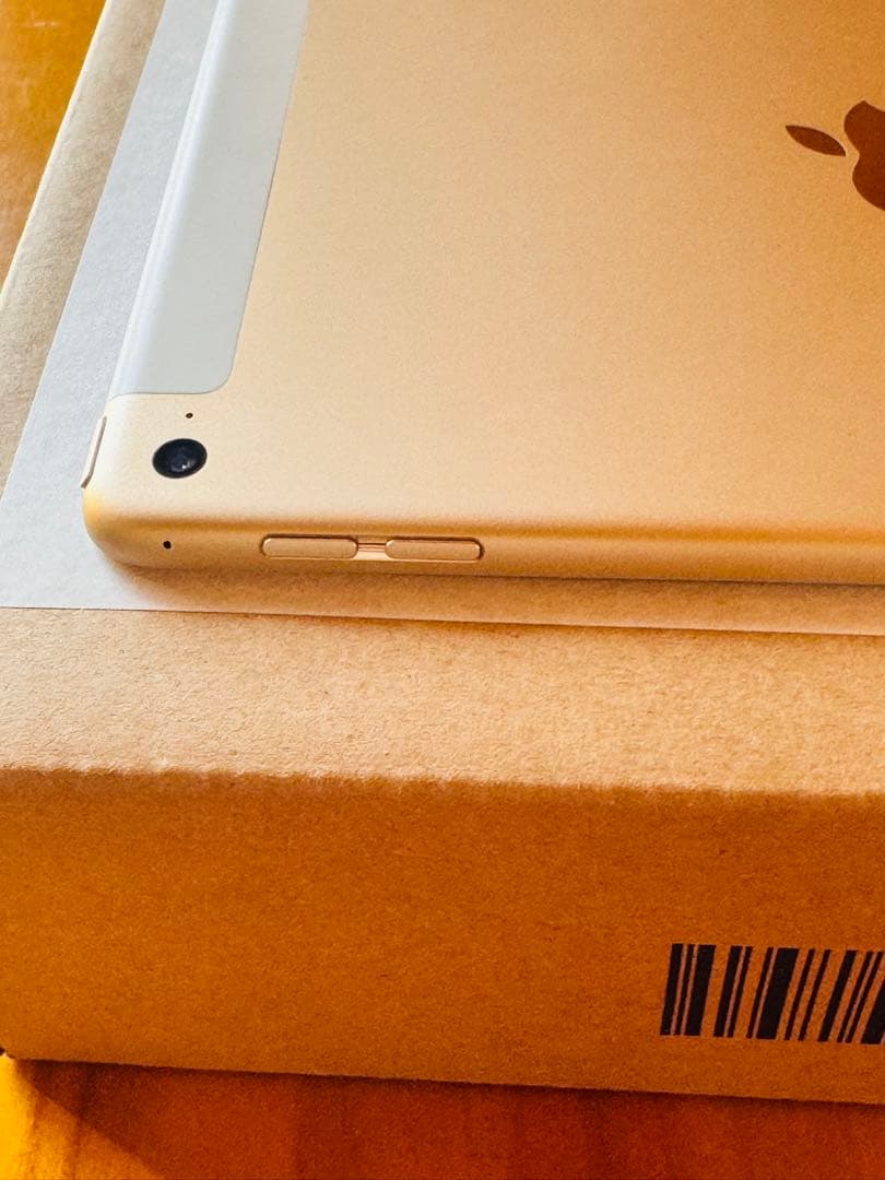 iPad mini 4 16GB Wi-Fi+Cellularモデル ゴールド