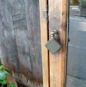 イギリスアンティーク 飾り棚 ガラスキャビネット オールドパイン