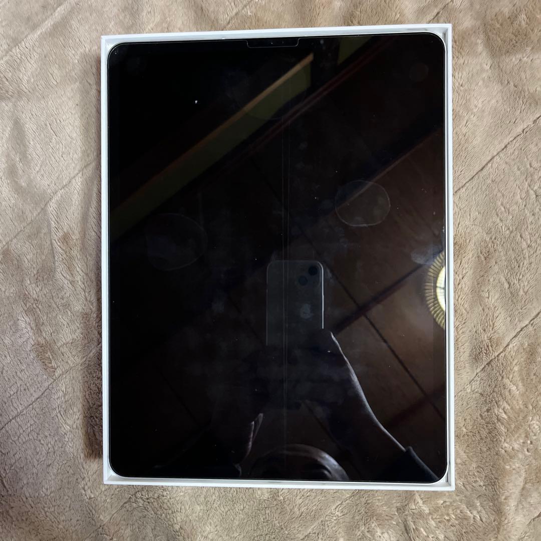 iPadPro第4世代12.9㌅512GBシルバーWi-Fi＋Cellular