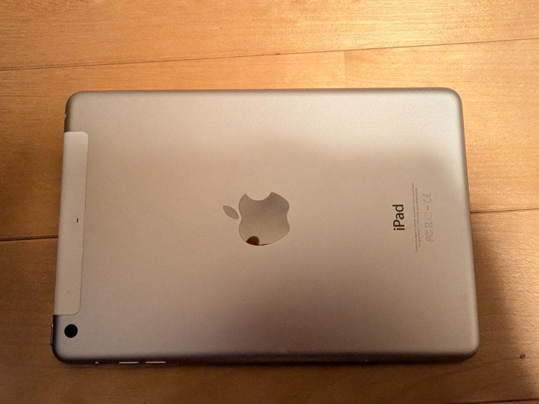 iPad mini3 WiFi+Cellular AU　動作品
