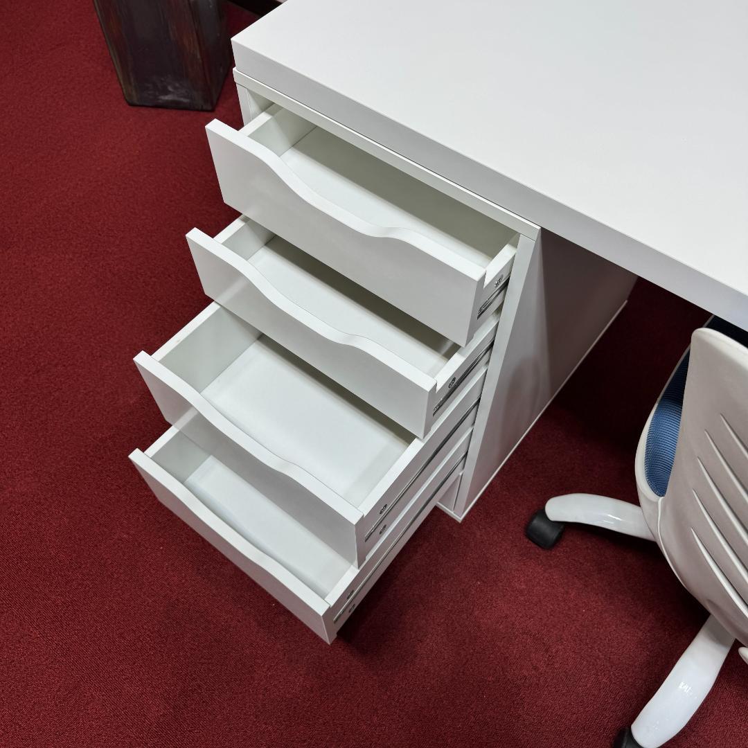 東京23区送料無料　超美品IKEAラグカプテン / ALEX ＋椅子＋ワゴンx2