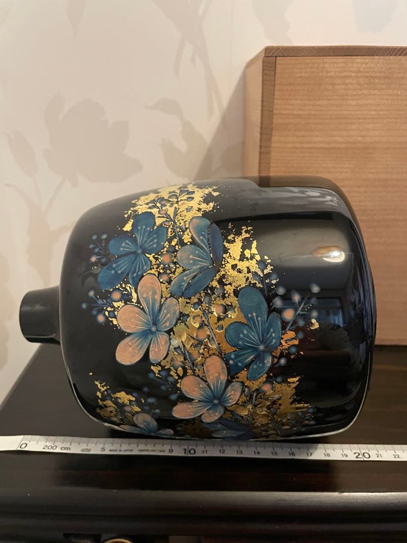 【未使用】彫漆飾壺　美之作 花瓶　草花漆花瓶　箱入り　讃岐漆芸 共箱 漆飾壺