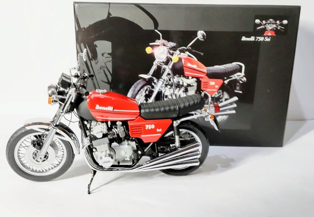【希少】ミニチャンプス 1/12 ベネリ 750 Sei 6気筒 (1975 )