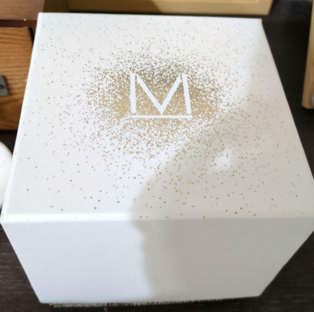 美しいスノードーム♡うっとりいつまでも見られます　MESSIKA大きめ鏡張り✨️