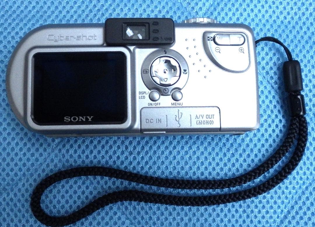 Sony Cyber-shot DSC-P9 4.0MP 未使用品