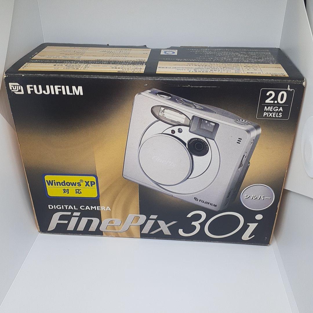 動作品　FUJIFILM FinePix 30i シルバー