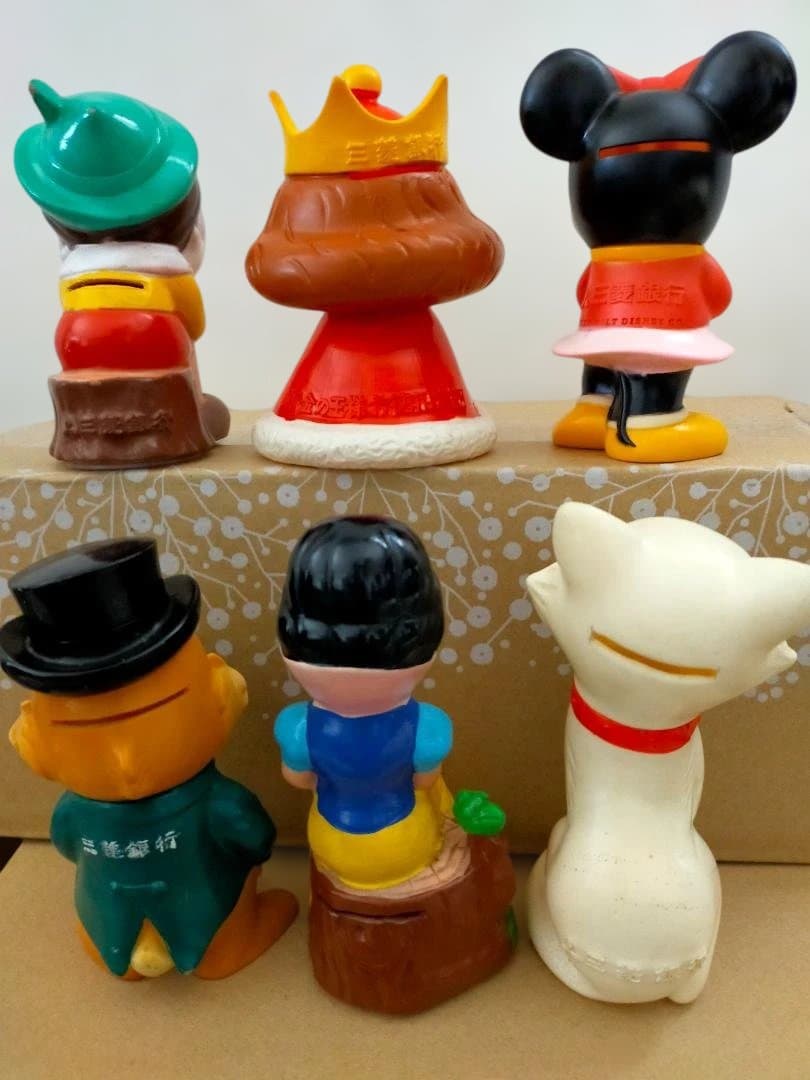 三菱銀行　ディズニーキャラクター貯金箱　６個