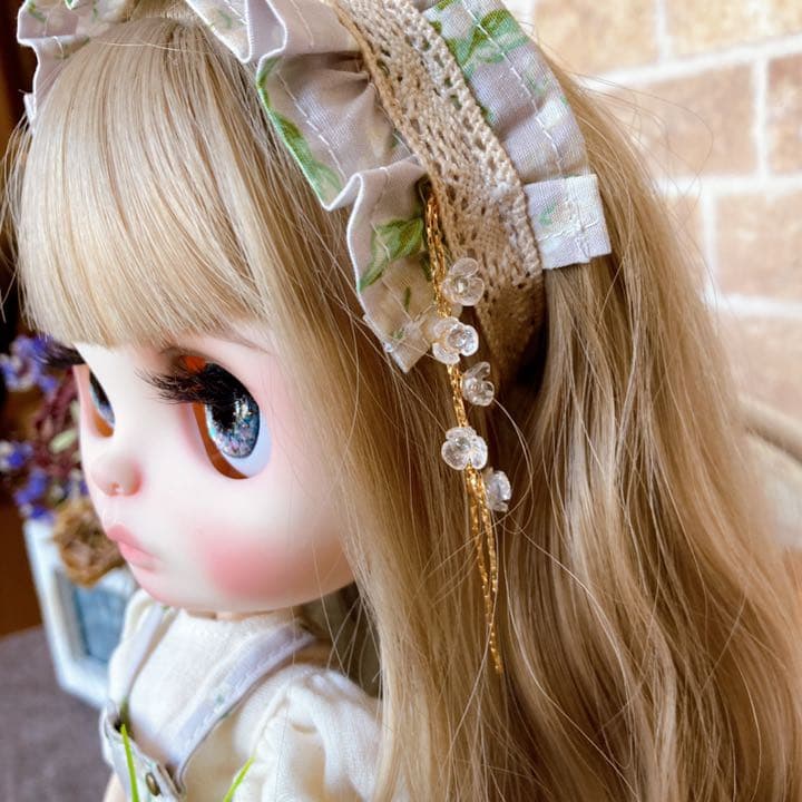 ハンドメイド　ネオブライスサイズ　サロペット&ヘッドドレスセット　スズラン