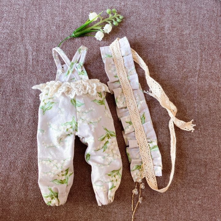 ハンドメイド　ネオブライスサイズ　サロペット&ヘッドドレスセット　スズラン