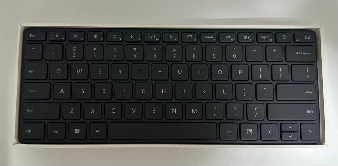Microsoft Designer Compact Keyboard 本体