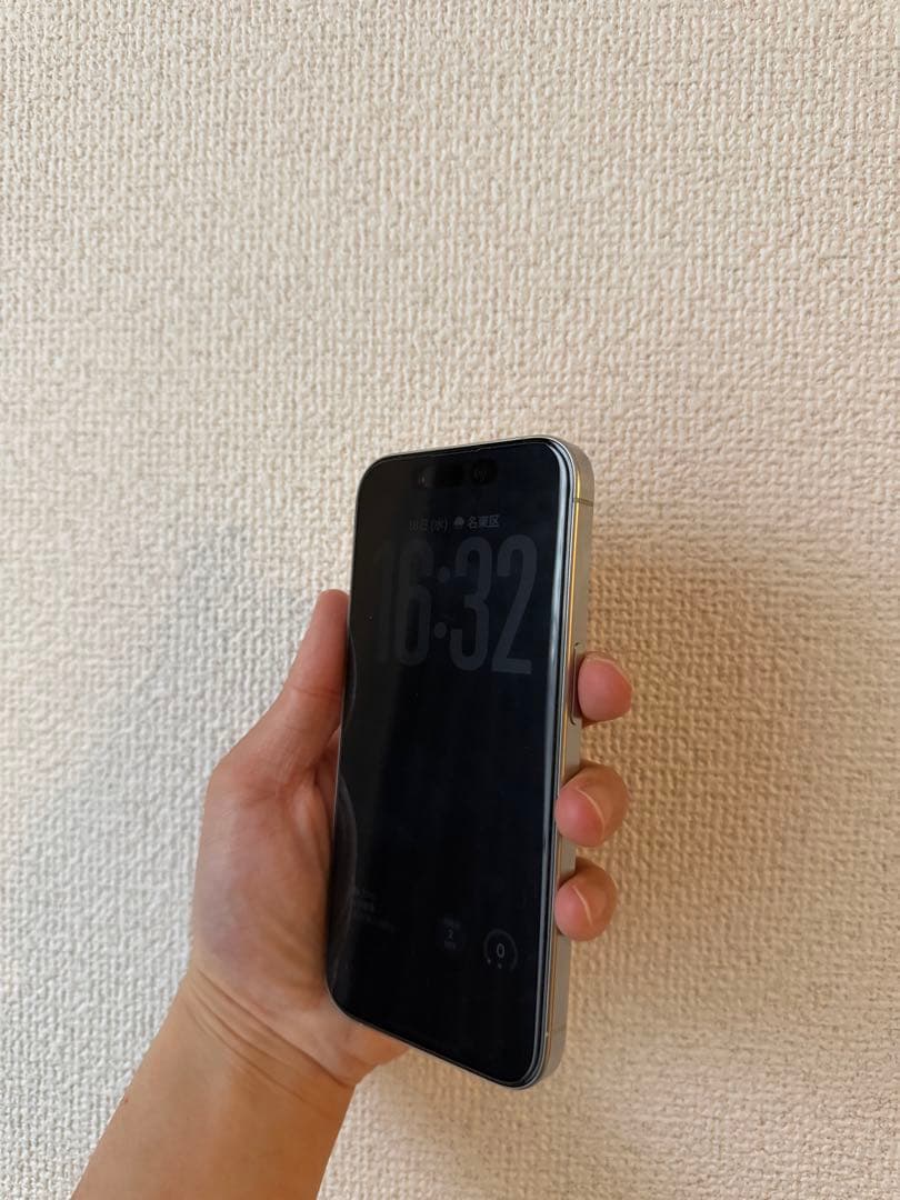 iPhone 15 Pro 256GB ホワイトチタニウム