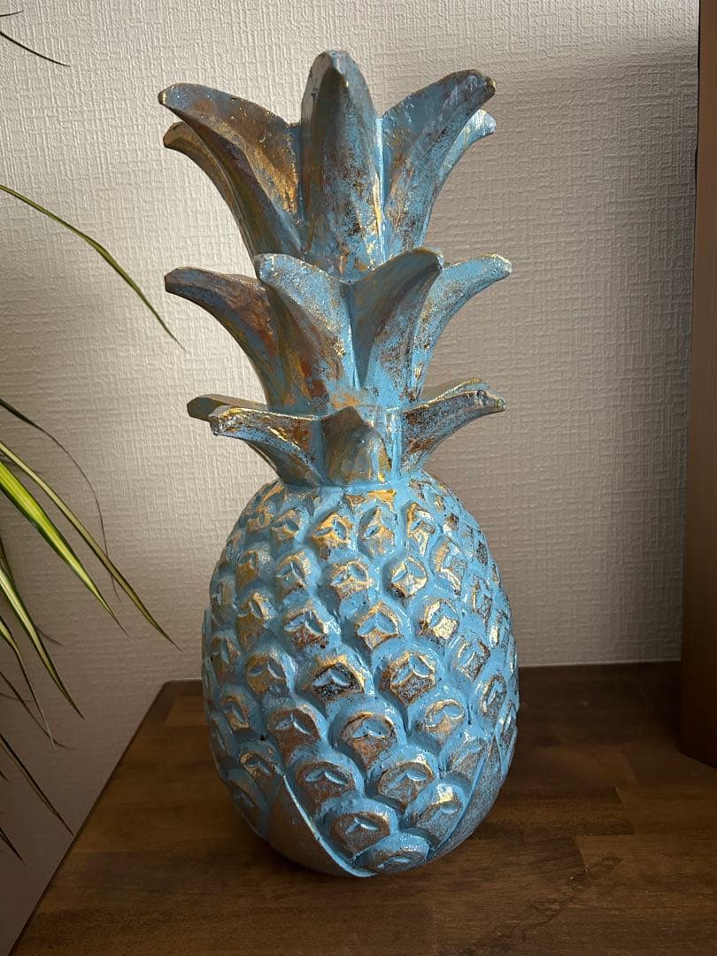 パイナップル型オブジェ 水色、金色アクセント 約37cm在庫1点