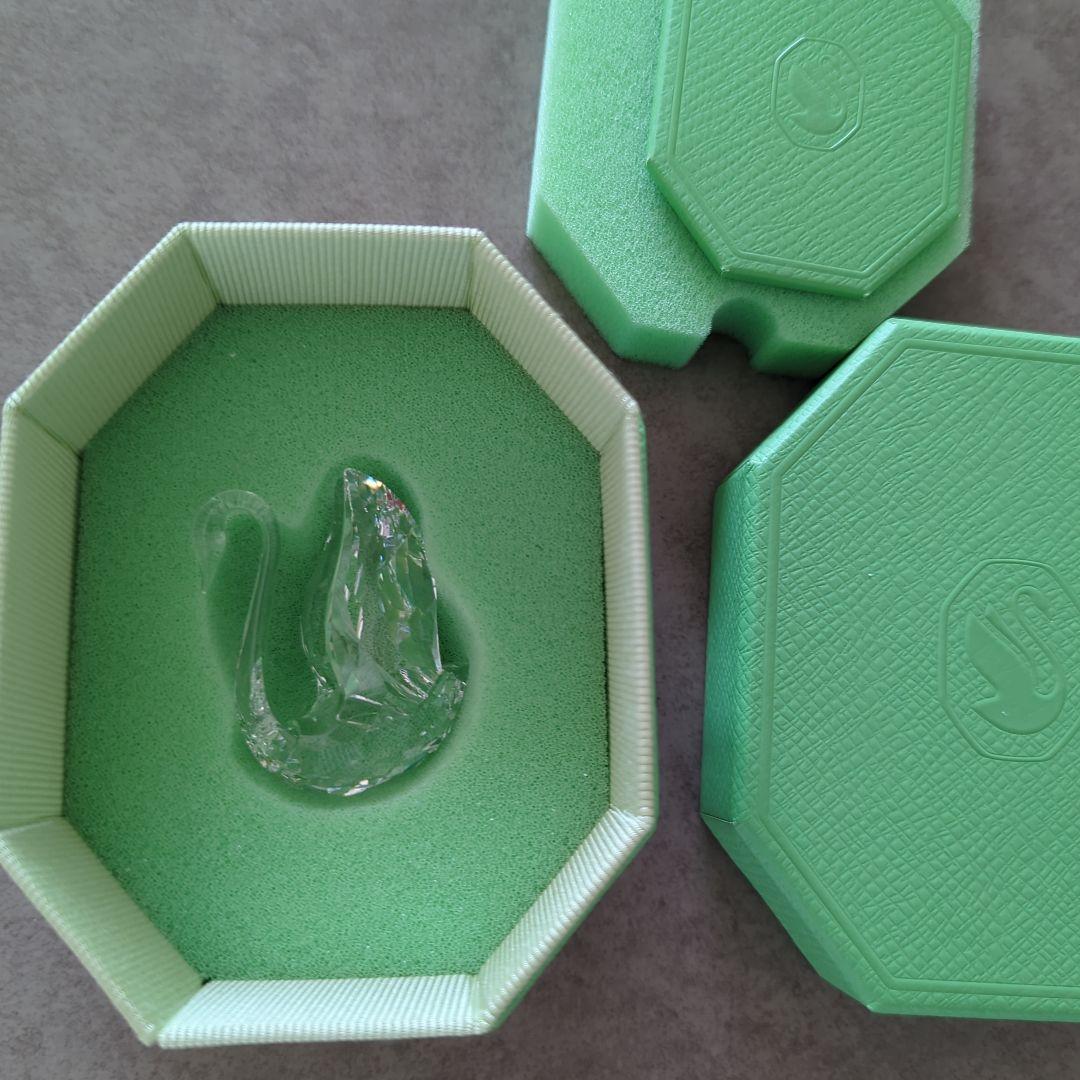 新品未使用品スワロフスキーSWAROVSKI　スワン（S）ケース　手提げ袋付き