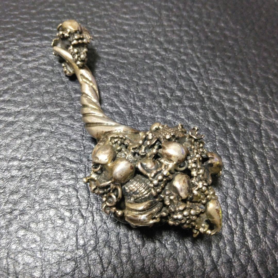 イタリア製 ビンテージ オブジェ アンティークシルバー 置物 ペンダント
