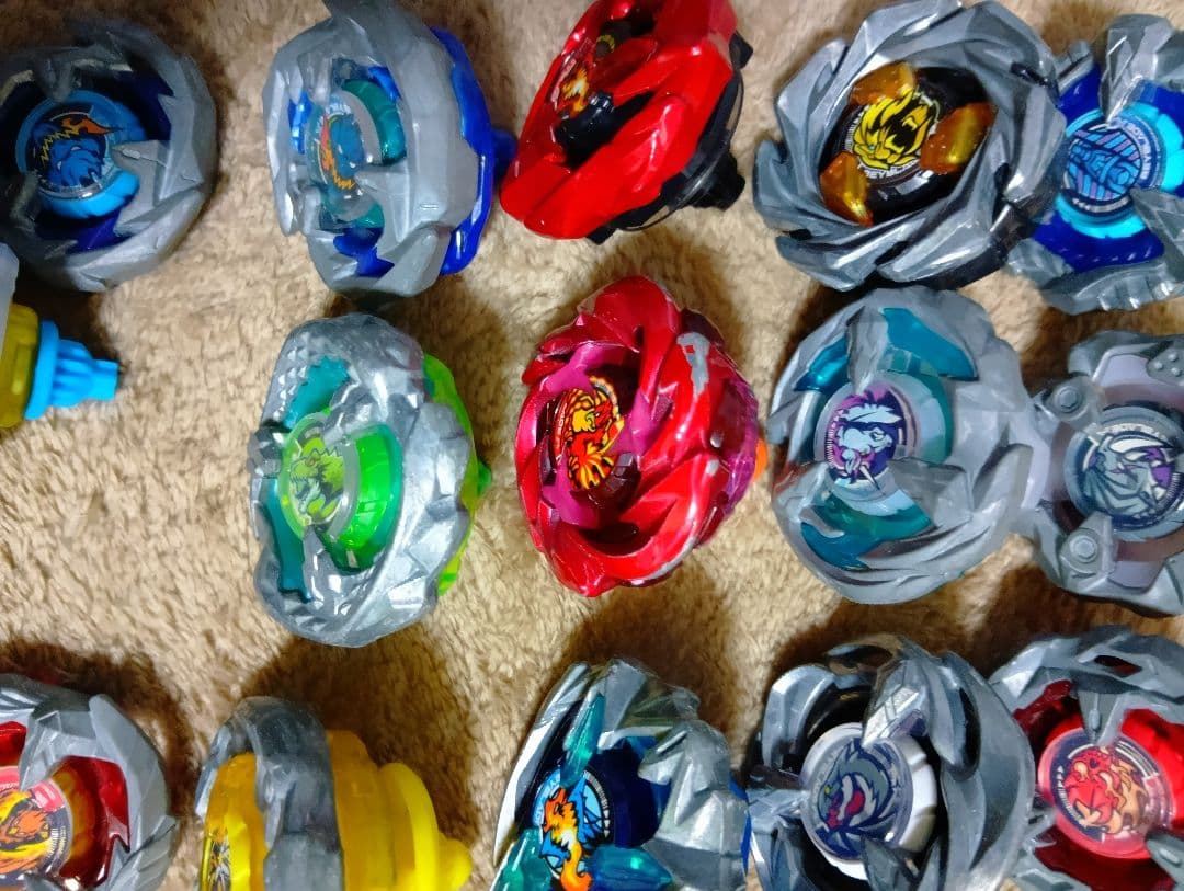 ベイブレードx　ラスト　ワルキューレボルト　ドランバスター　ティラノビート