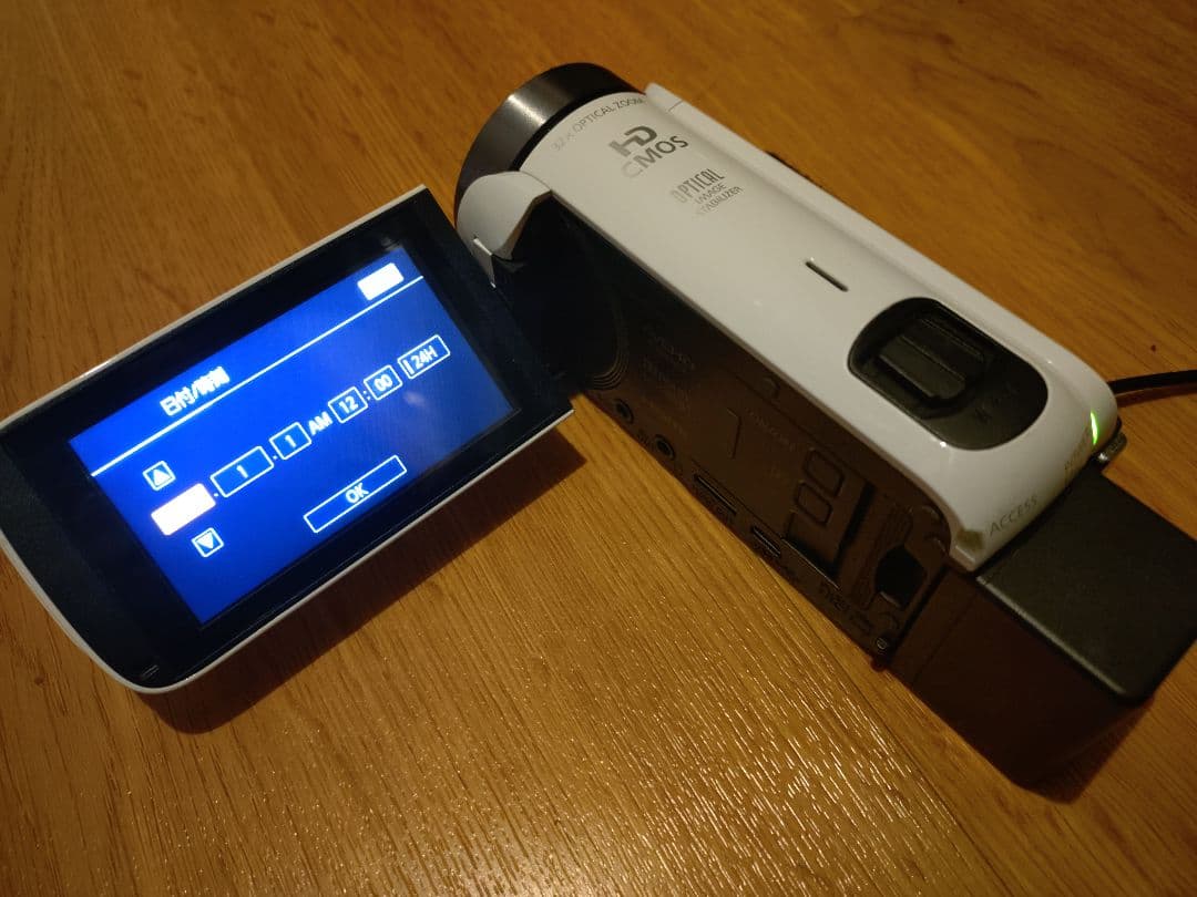 Canon iVIS HF R700 ビデオカメラ本体 バッテリー 充電器