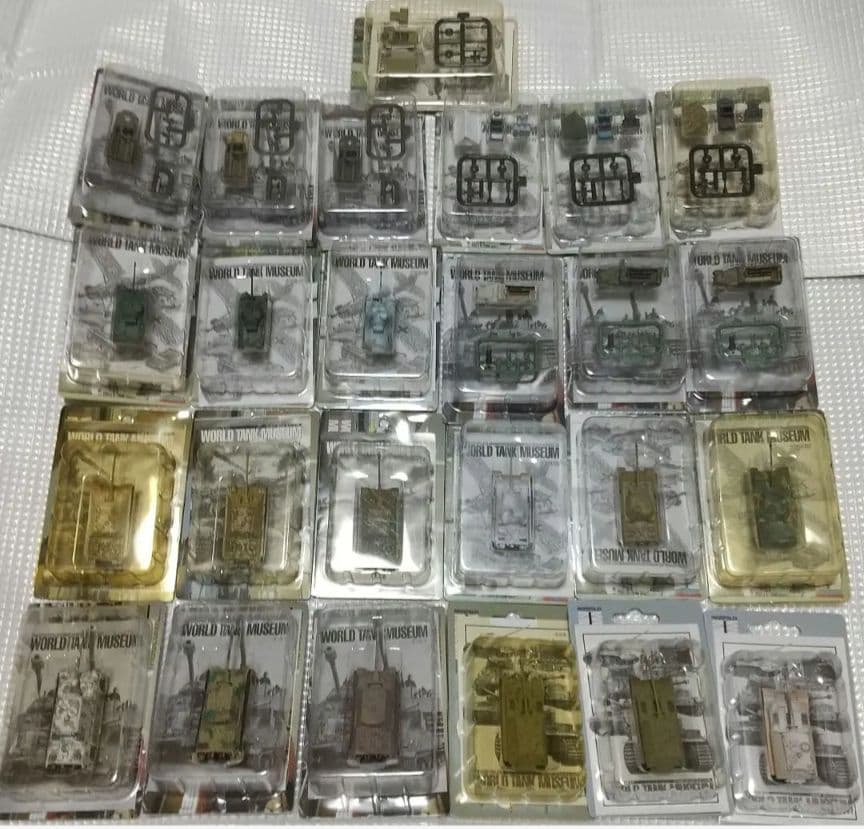 ワールドタンクミュージアム赤虎(ティーガーⅠ)シークレット+ 戦車 8種25点