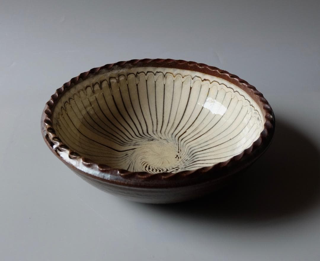☆☆ふもと窯 井上尚之　:スリップ・ウエアーの鉢