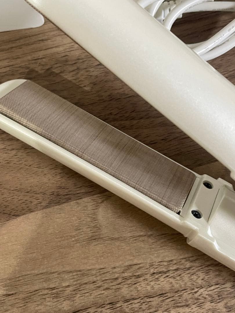 【極美品】KINUJO ストレートヘアアイロン DS058