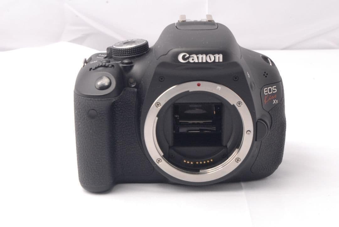 Canon EOS Kiss X5★手ぶれ補正レンズ★一眼レフカメラ★元箱あり☆
