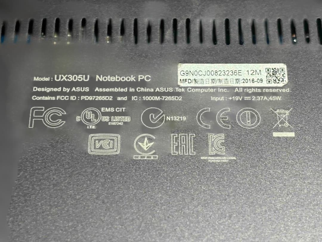 Windowsノート本体 ASUS UX305U Core i5/SSD 120GB/Office