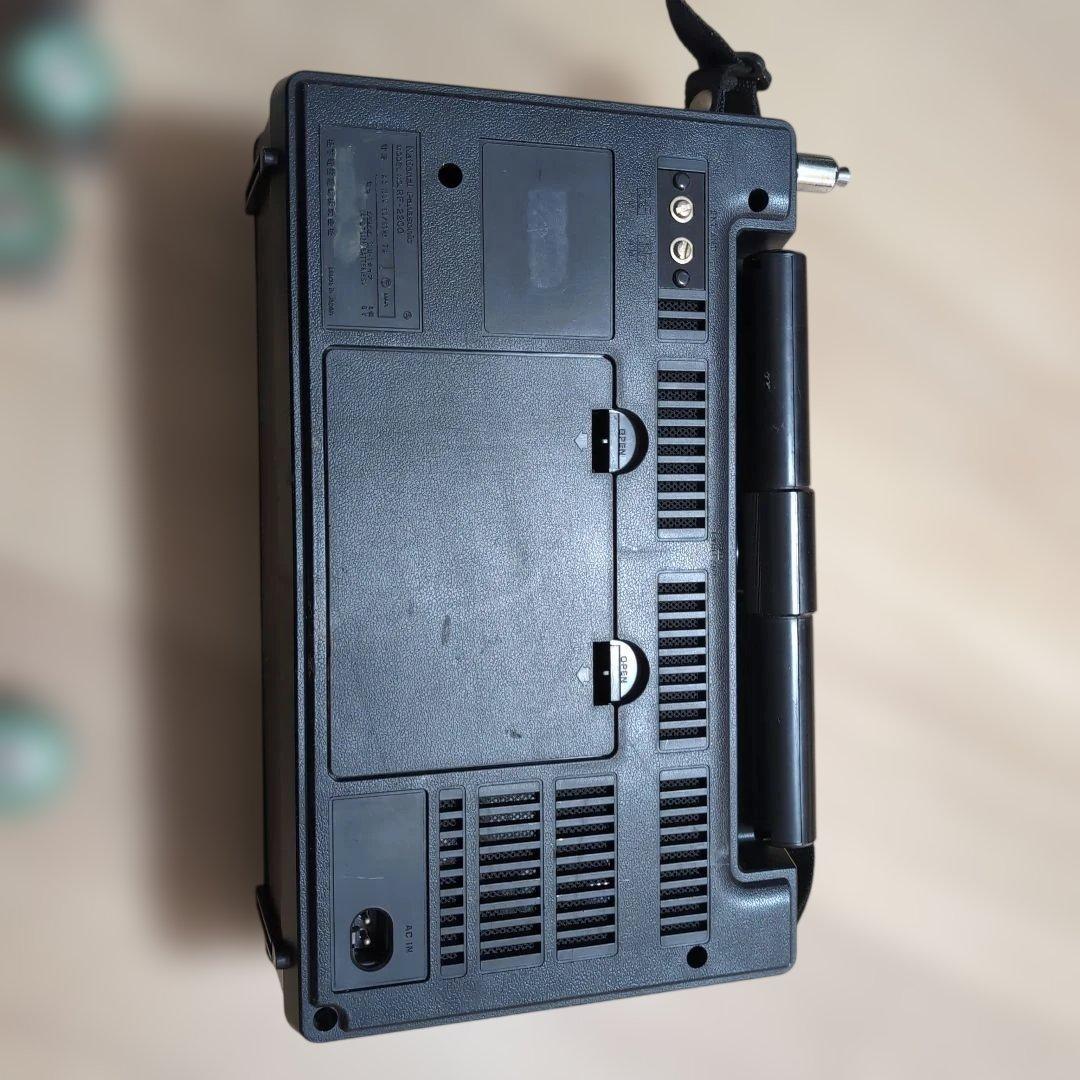 り*ご様 National Panasonic Cougar 2200 ラジオ