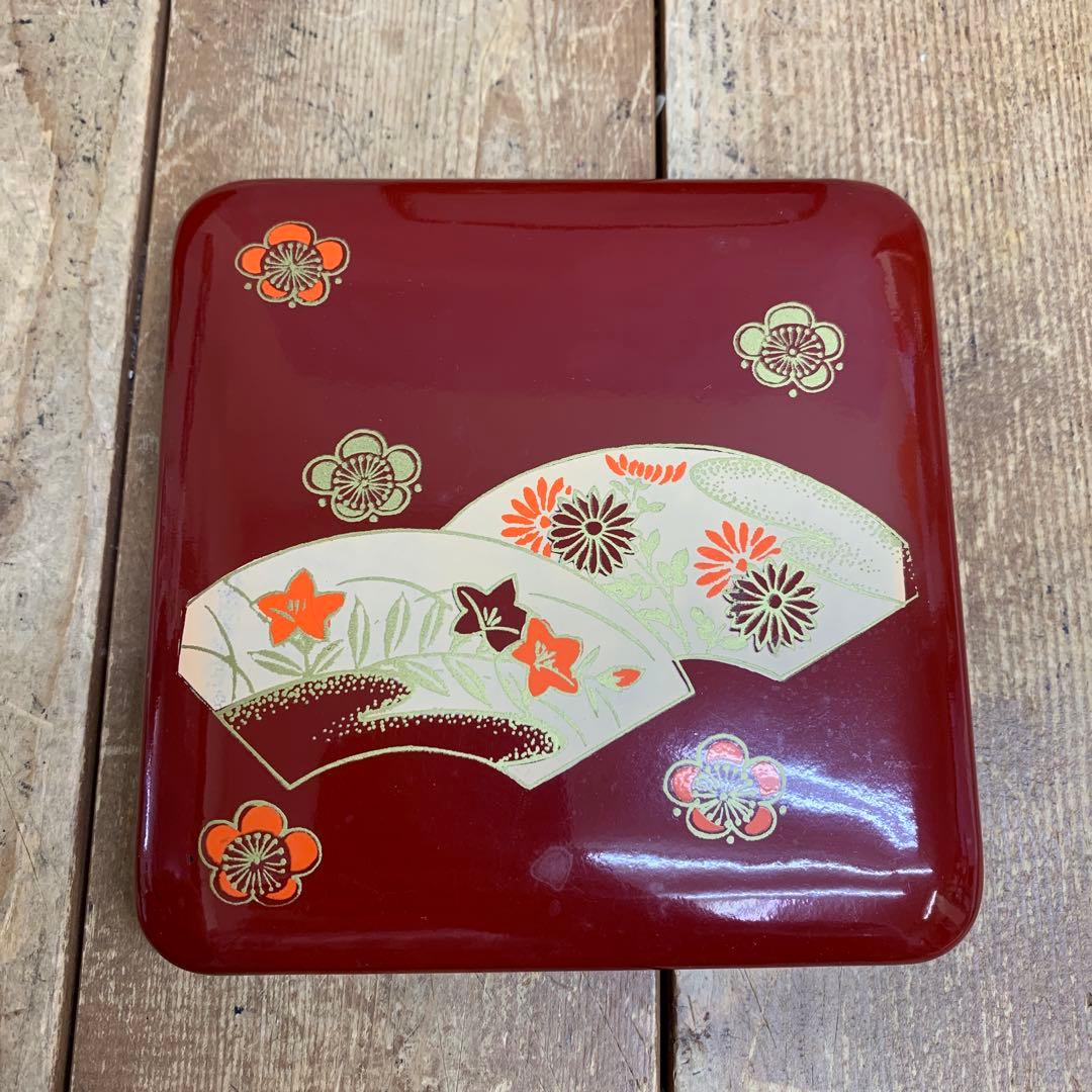 E-1 【共箱付】会津塗 三段重箱 扇面草花 溜塗り 手提げ付き 漆器 弁当箱