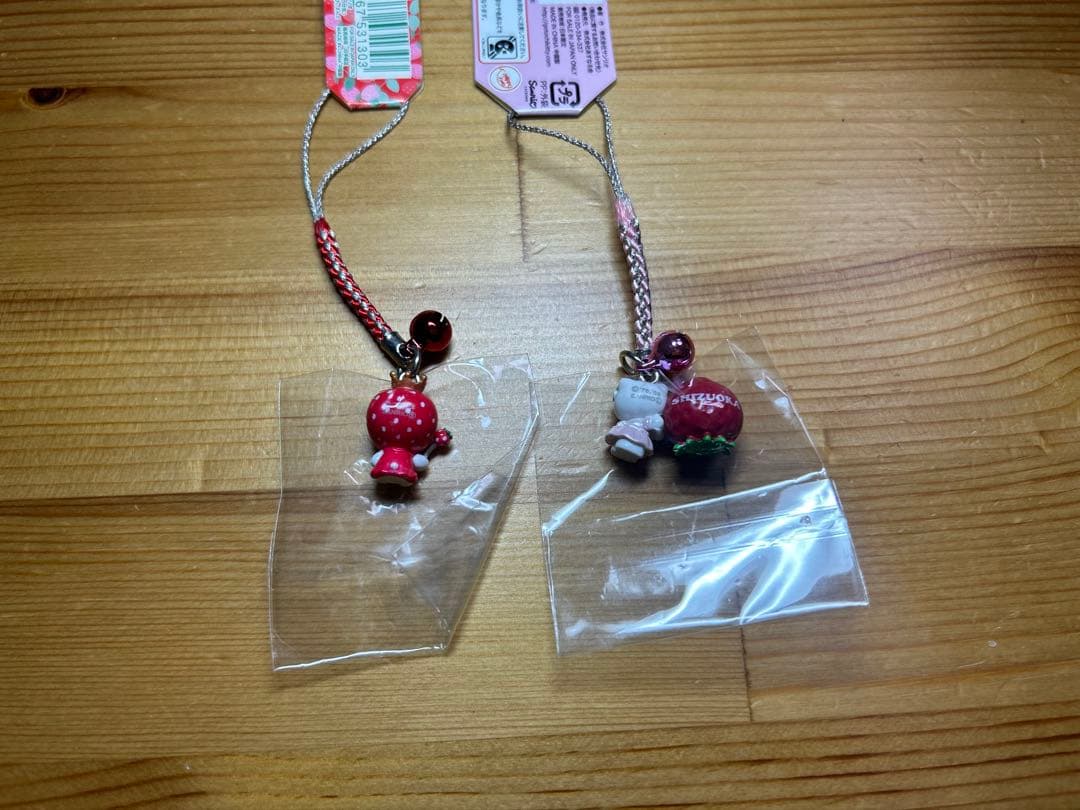 【レア】 ご当地キティ 根付け ストラップ 栃木 静岡 いちご2種セット