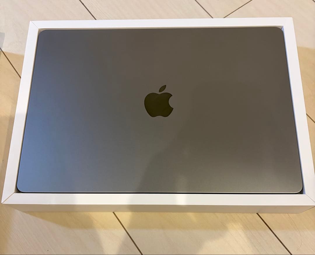 MacBook Air 15インチ　M2 512GB 8GB 美品