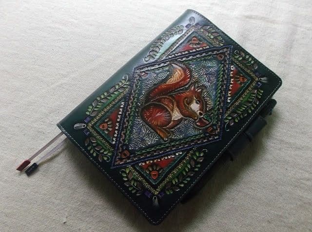 ほぼ日手帳仕様のB6サイズレザー手帳カバー　刻印＆拭き染め