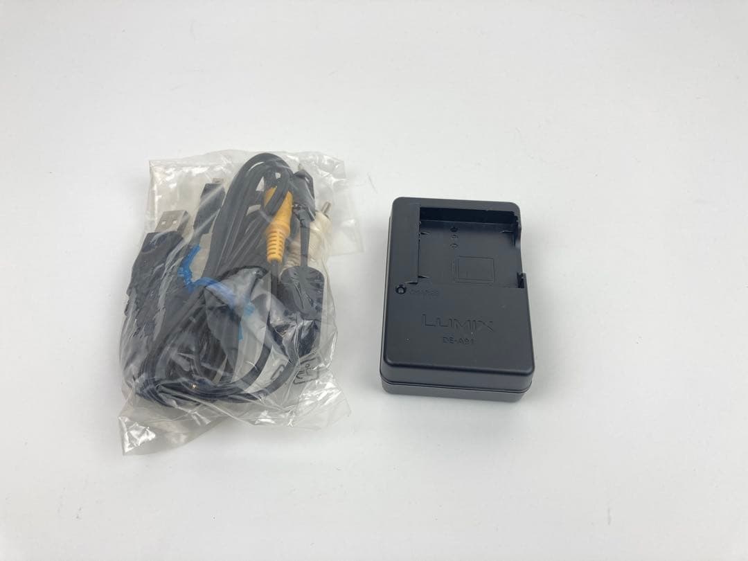 【極美品】Panasonic LUMIX DMC-FX77 レオパードゴールド