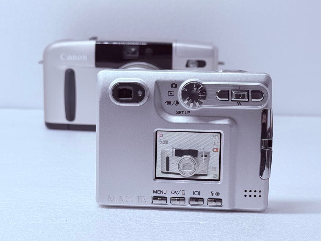 MINOLTA DIMAGE Xt 動作確認済 コンデジ スクエアデザイン