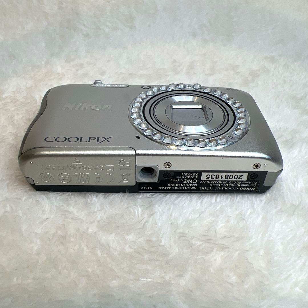 【訳あり】ニコン Nikon Coolpix A300 バッテリー付 シルバー