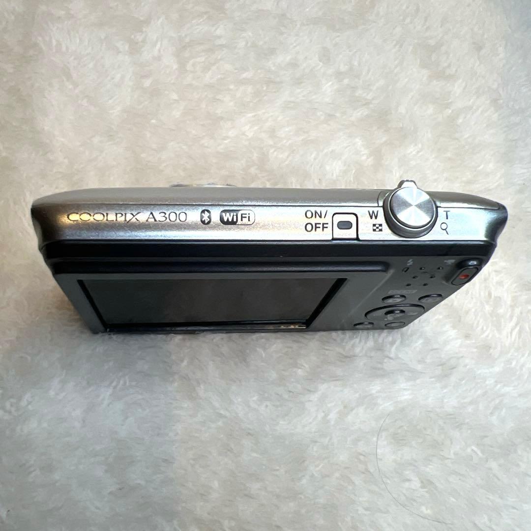 【訳あり】ニコン Nikon Coolpix A300 バッテリー付 シルバー