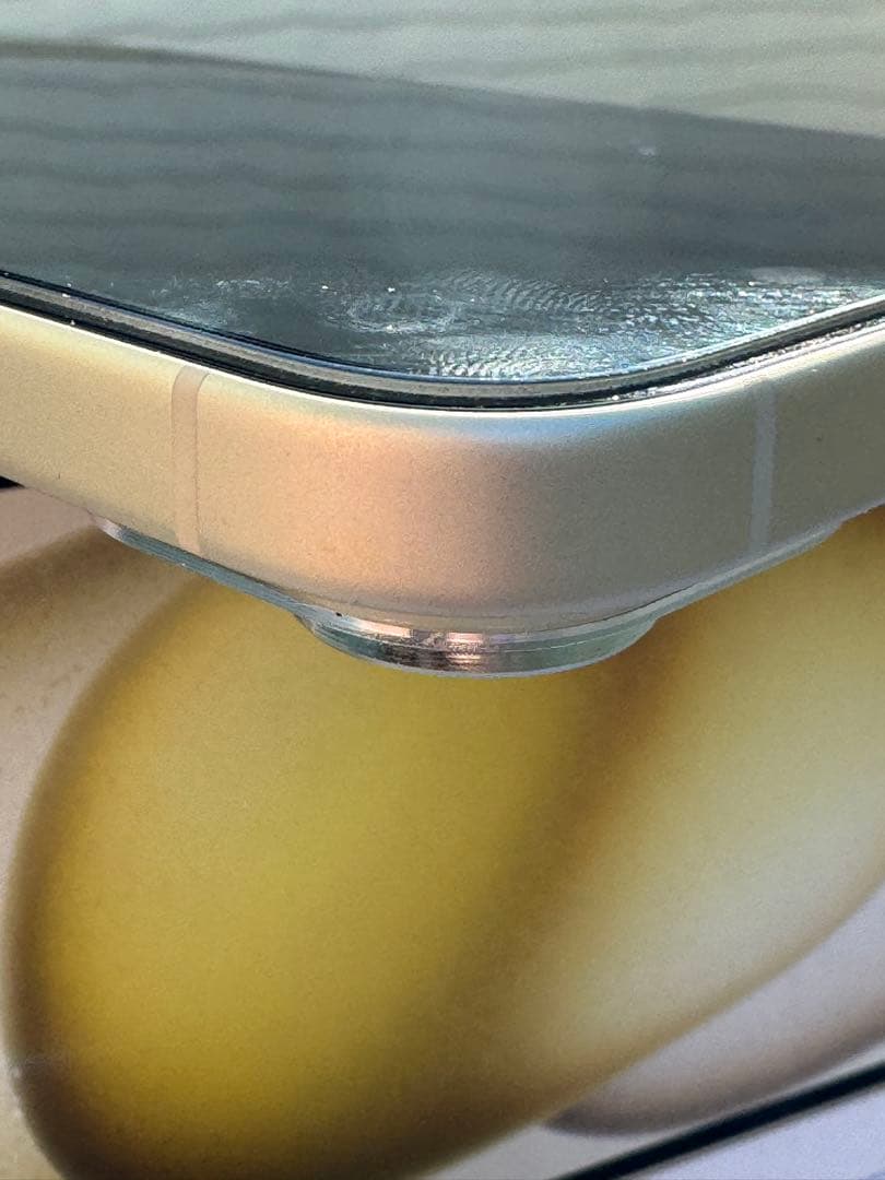 Apple iPhone 15 128GB 美品