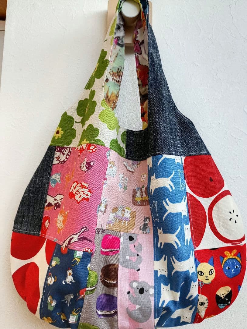 パッチワークバッグ　ハンドメイド　グラニーバッグ型　猫　他…