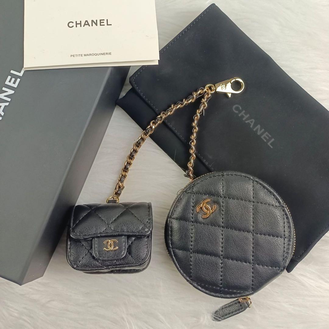 CHANELイヤーズギフト非売品AirPodsケース バッグチャーム ノベルティ