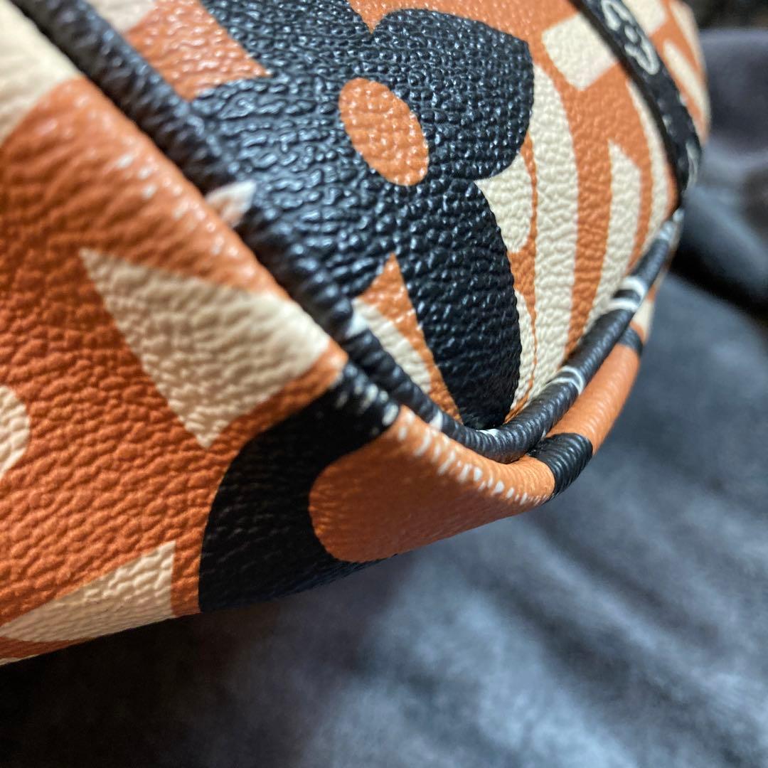 早い者勝ち！ Louis Vuitton ノベルティ　モノグラム ハンドバッグ