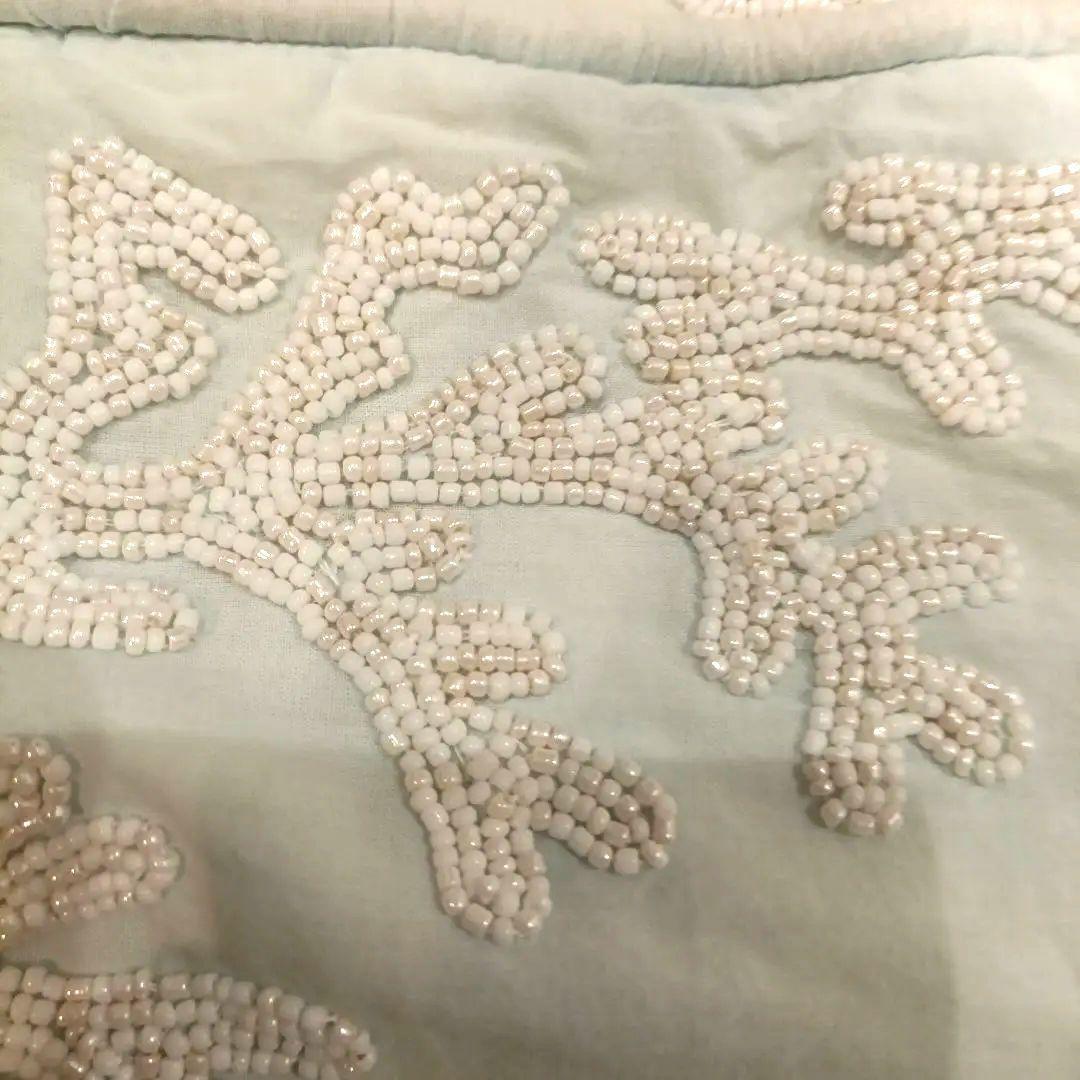 タヒチホテルブティック購入2枚　コーラルビーズ刺繍クッションカバー