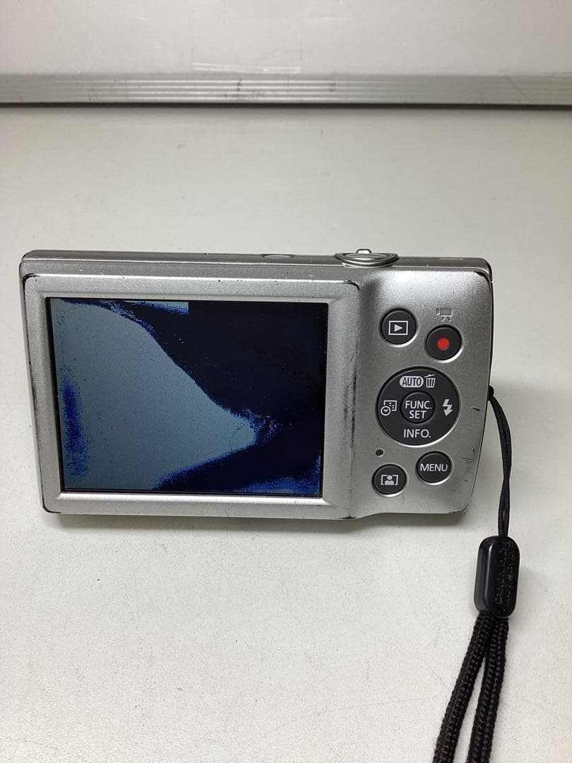 裕*様 ジャンク　Canon IXY コンパクトデジタルカメラ まとめて2点