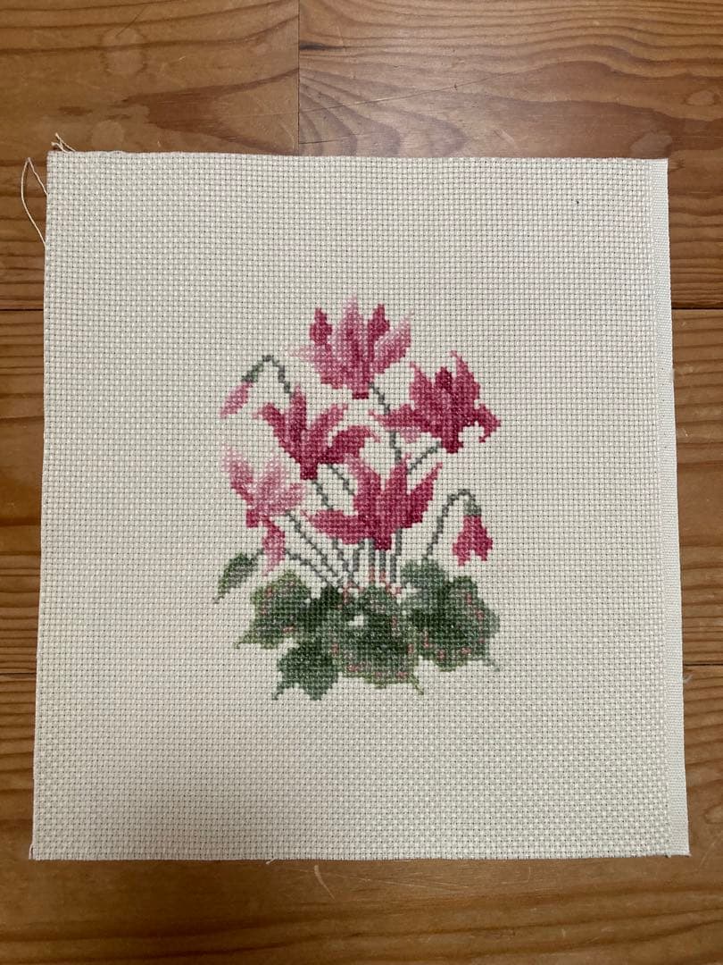 12か月の花　クロスステッチ完成品12枚セット マリー・カトリーヌ　コレクション