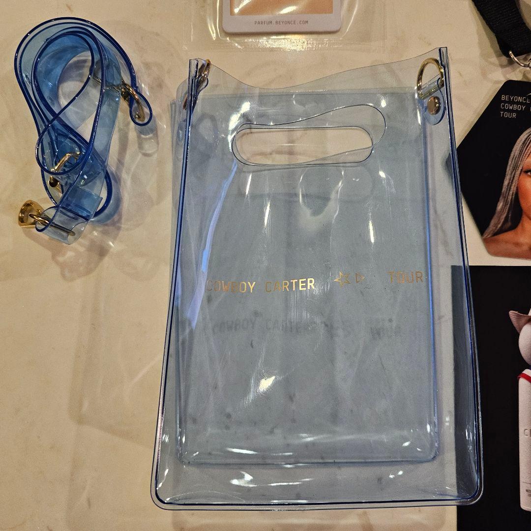 ビヨンセ COWBOY CARTER ツアーグッズ＋未使用Tシャツ3枚付き