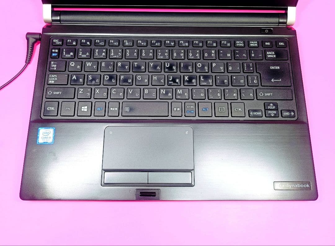 2019年製‼️7世代✨i5✨8GB✨SSD512✨軽量カメラ付きノートパソコン