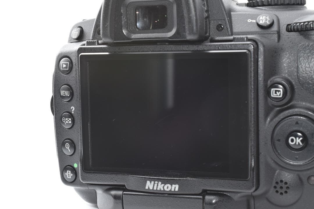 ☆ショット数5200回☆ ニコン Nikon D5000 デジタル一眼レフカメラ