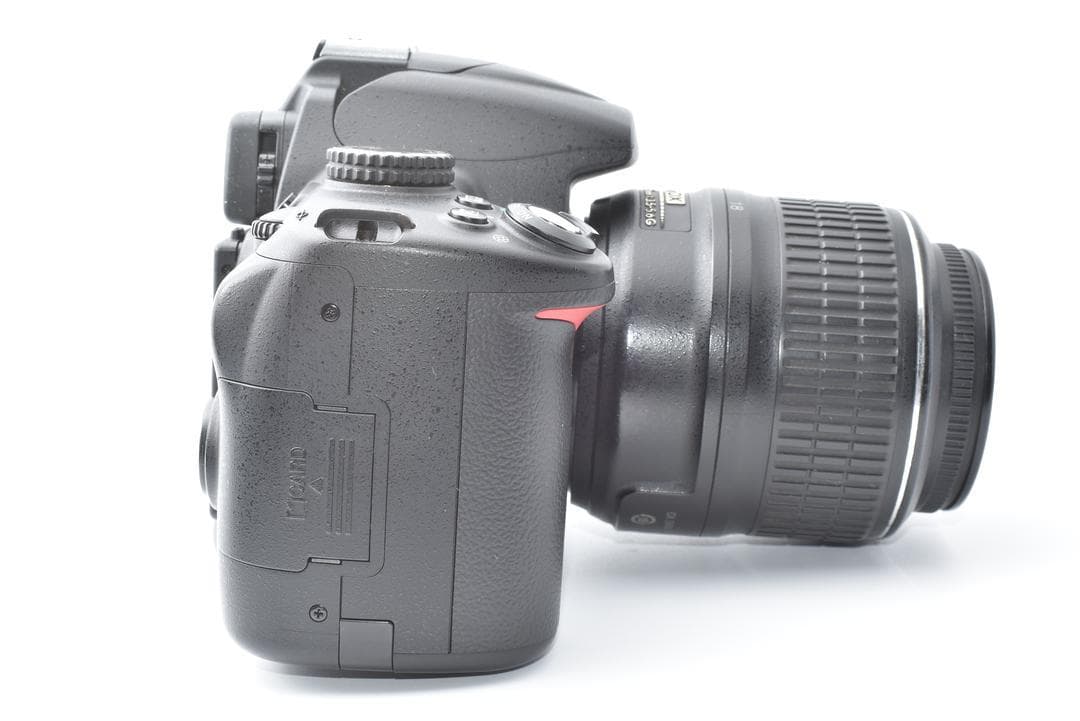 ☆ショット数5200回☆ ニコン Nikon D5000 デジタル一眼レフカメラ