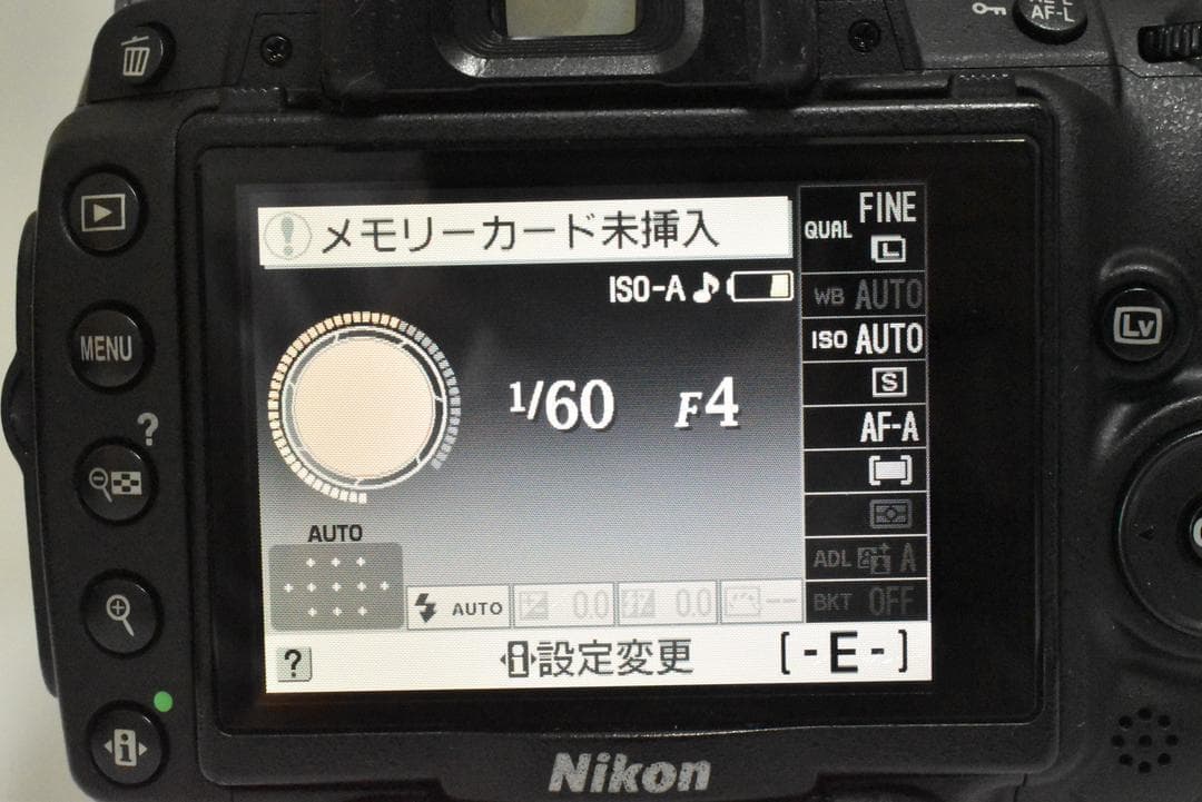 ☆ショット数5200回☆ ニコン Nikon D5000 デジタル一眼レフカメラ