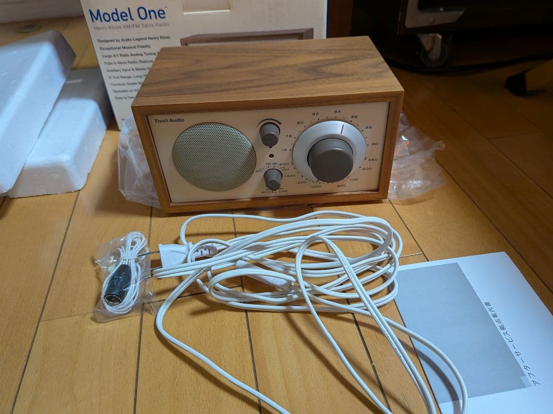 Tivoli Audio Model One クラシックウォールナット高級ラジオ
