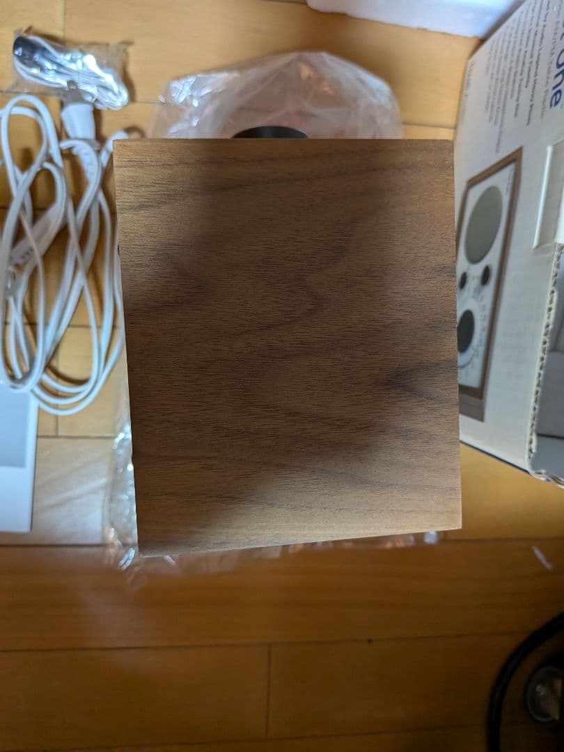 Tivoli Audio Model One クラシックウォールナット高級ラジオ